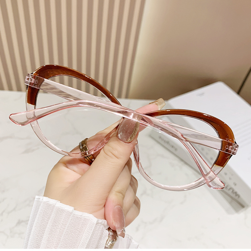 Eyewear Angle 1