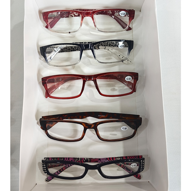 Assorted Reading Glasses Detail 6