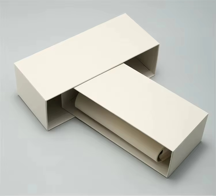 Eyewear Case Detail