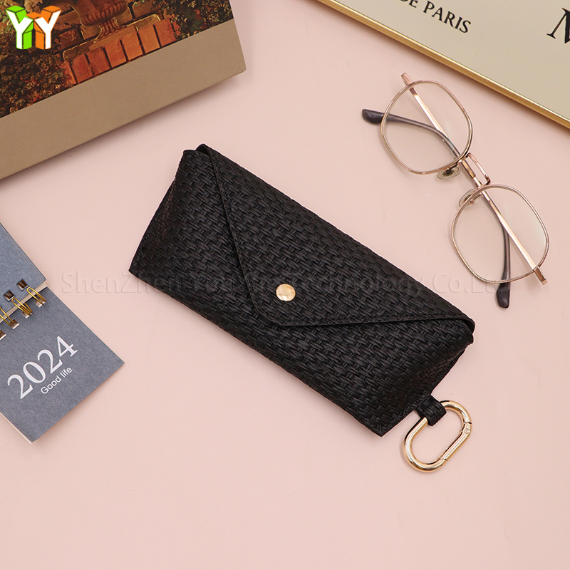 RR Sunglasses Case Fashion Soft PU Synthetic Leather Striped Pocket Hanging Hook Glasses Case Travel Portable Sunglasses Bag